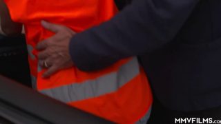 Blowjob – Sizzling European Mom With Ample Boobs Gives A Fantastic Oral Job