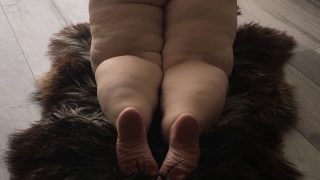 Female – Beyasev Jiggly Cheeks On The Floor 0f 0047