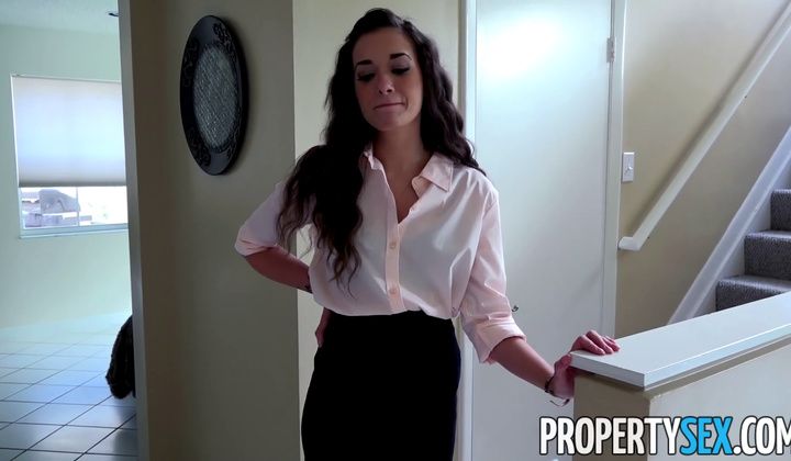 Sexy Latina Real Estate Agent