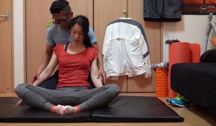 Japanese Instructor - 1080p - Japanese Yoga Instructor Fucks Milf - AllnPorn