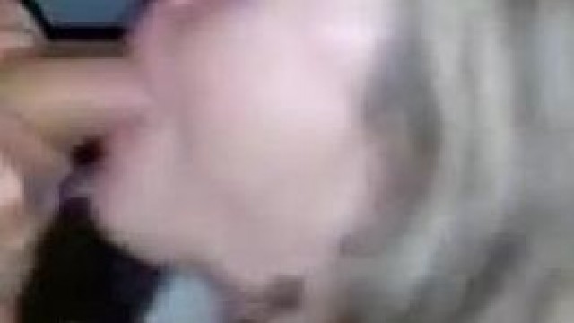 amateur – Perfect cock sucking late night