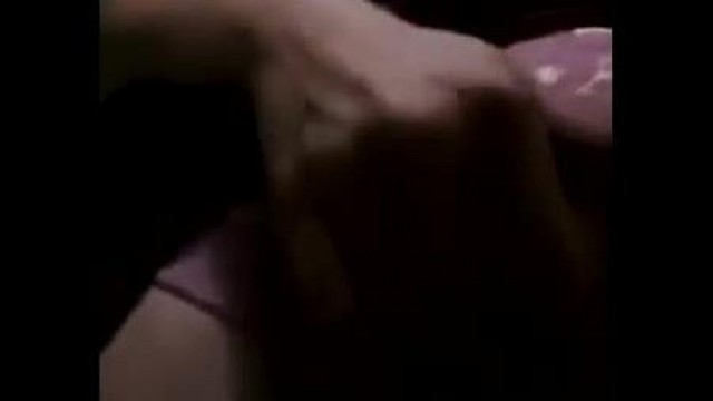 babe – Nasty chick fingers her cunt