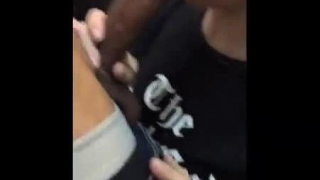 babe – She enjoys sucking on a dick