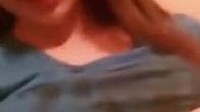 Barely legal teen shows tits