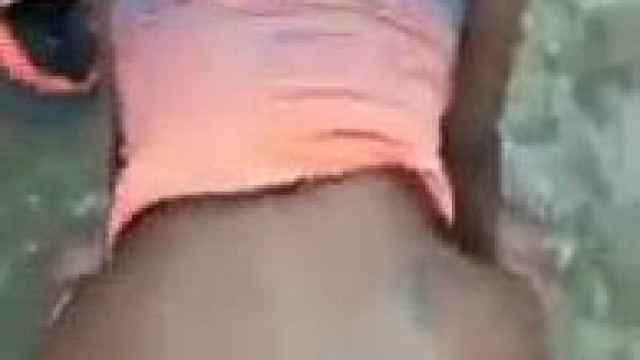 black – Ebony gf banged in mud