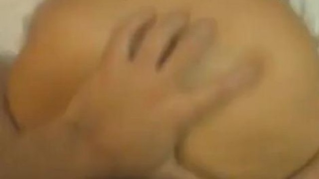 brunette – Amateur couple into cuckolding