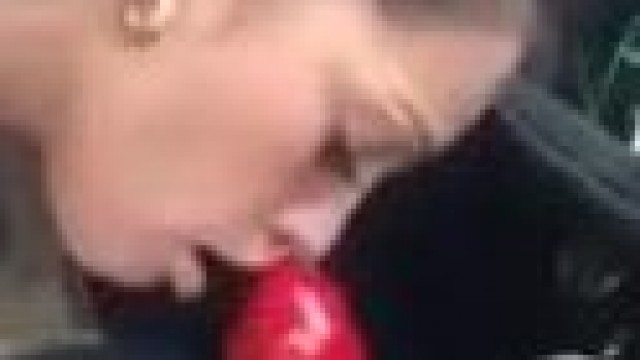 dildo – Bimbo gets naughty in the car