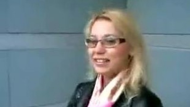 Divorce on the street