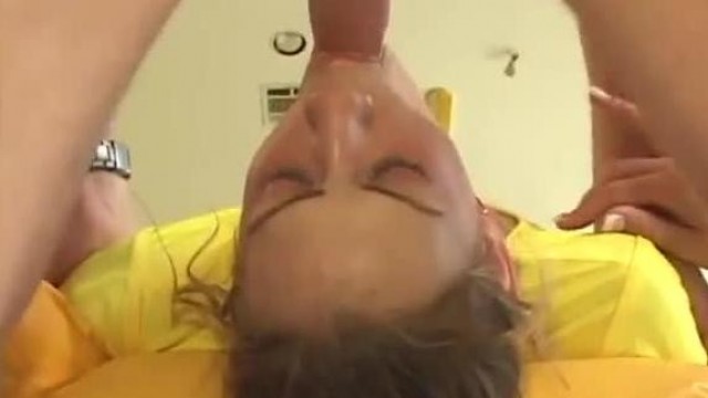 face – He wants to piss on her