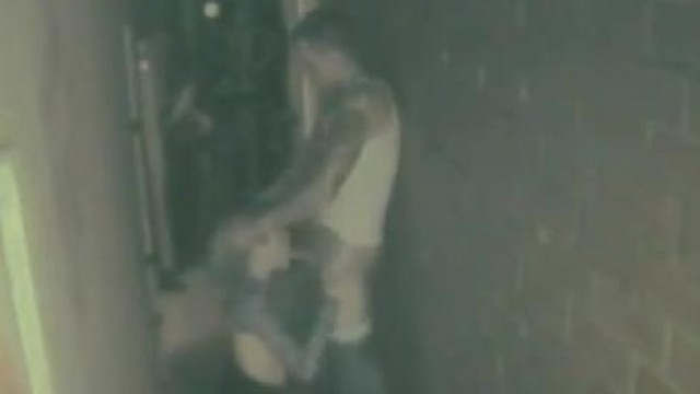 Horny – Back alley mutual oral pleasure