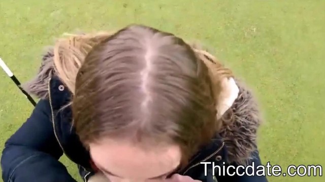 public – Oral pleasure on golf court