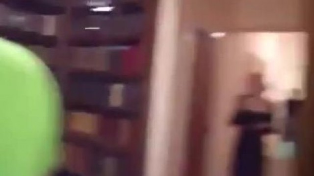 pussy – Amateur girls get pleased at the party