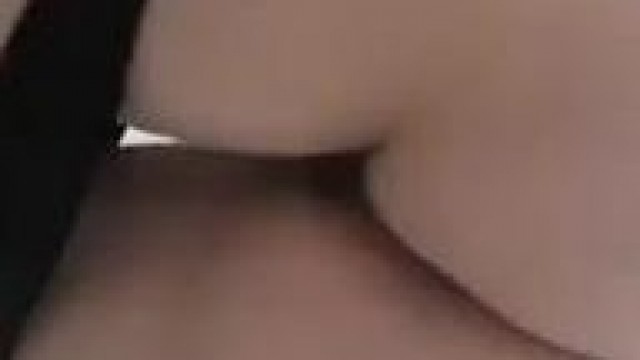 solo – Showing off sexy tits and pussy