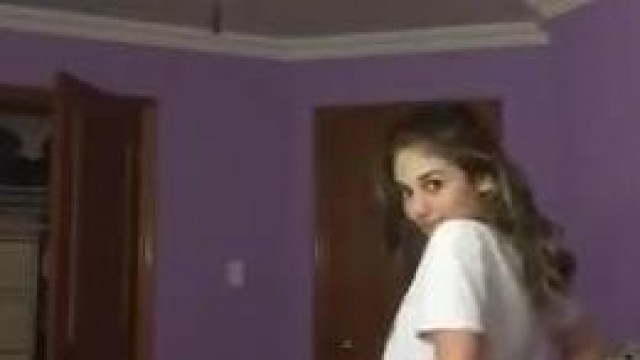 teen – Amateur blonde showcases hairy vagina