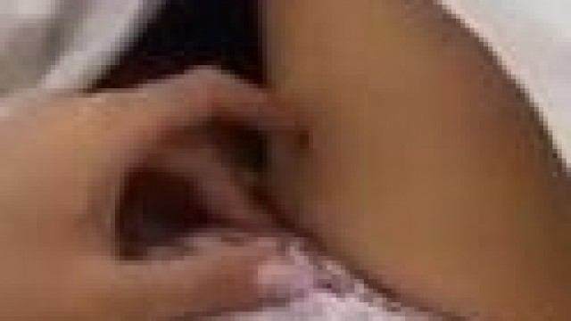 Teen – Delicate pussy in delicate panties