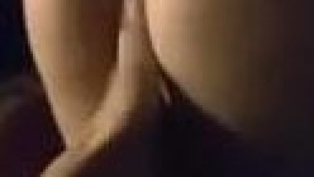 Teen – Plump pussy and gorgeous tits