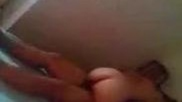 teen – Tiny babe riding a strong man