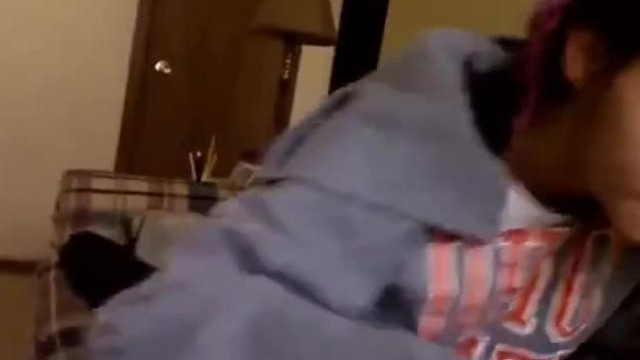 teen – Young Emo girl gives sloppy blowjob