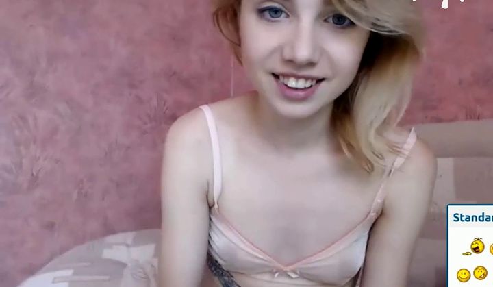 Blonde Russian Teen Masturbates - Masturbation - Cute Blonde Russian Amateur Teen On Webcam - AllnPorn