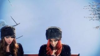 Brunette – Winter Fever