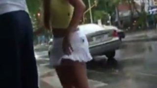 Straight – Chicas En Minifalda