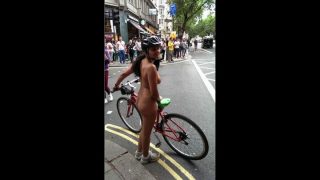 720p – Sexy Desi Girl Meenal Jain Nude Show Public