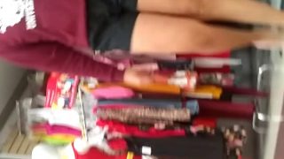 Voyeur – Girl Sexy Legs