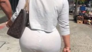 Straight – Big Butt Candid