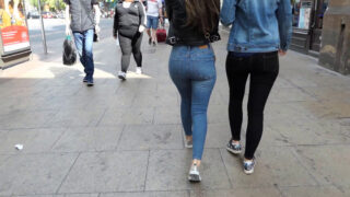 1080p – Sexy Tight Jeans Butt