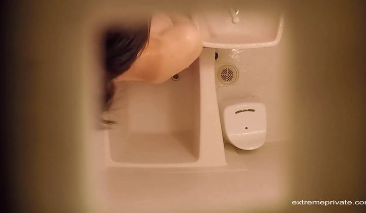 720p – Beautiful Showering Stepsister From Japan