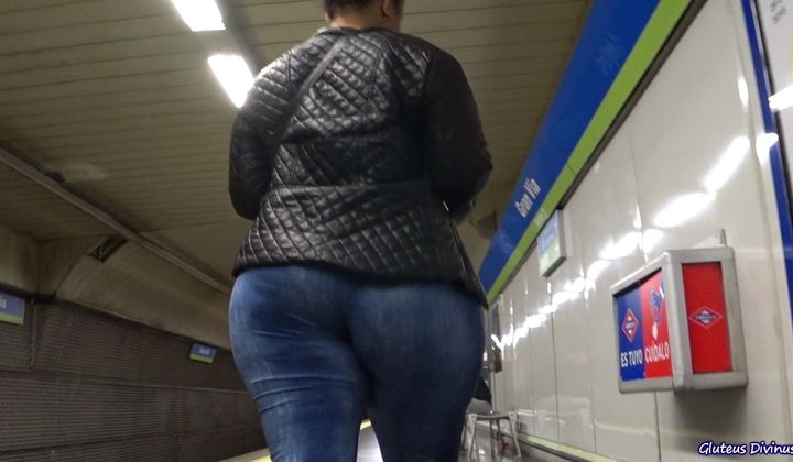 BBW – Big Butt Candid Ass From Gluteus Divinus