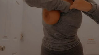 Porn Shorts – Big Boobs On The Webcam