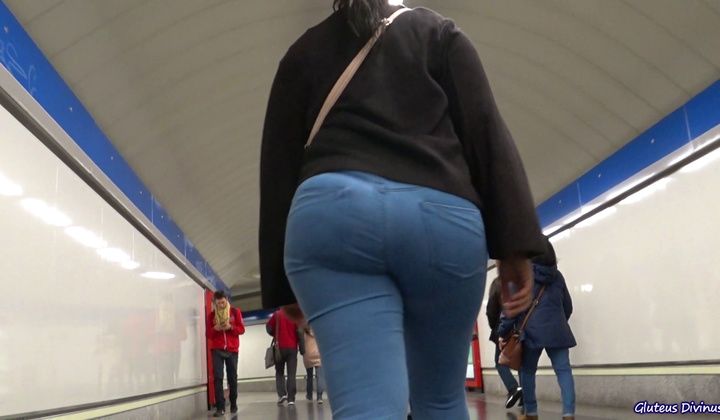 BBW – Big Butt Curvy Puerto Rican Girl In Jeans From Gluteus Div…