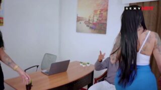 Big Boobs – Sexxy Hot