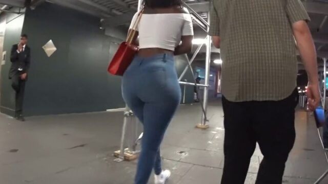 Candid Big Ass Black Girl Bubble Butt In Tight Jeans - AllnPorn